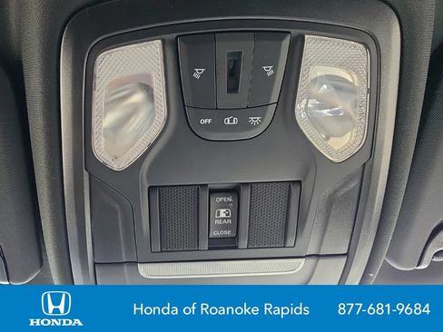 Used 2023 RAM 2500 Tradesman AWD/4WD image 12