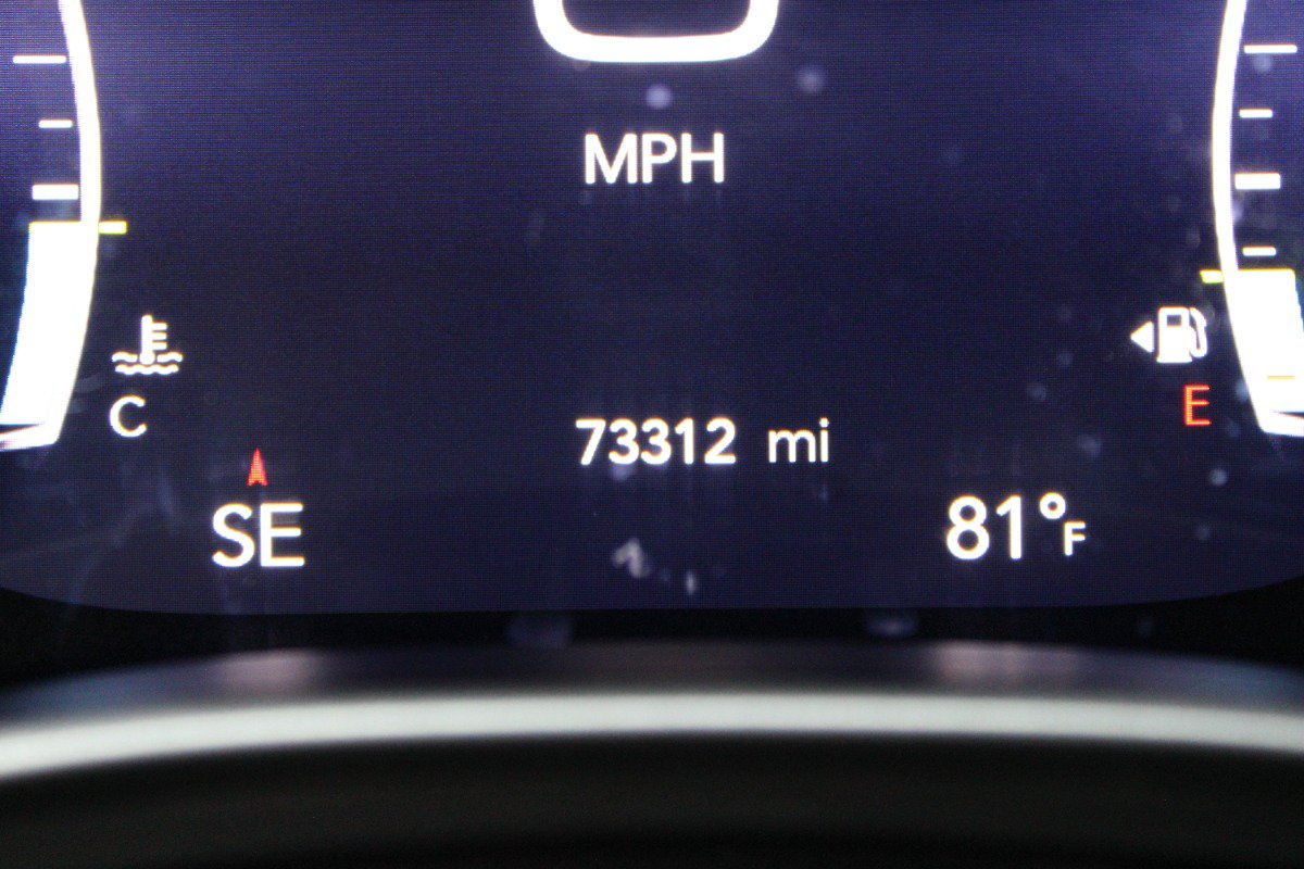 Used 2022 Chrysler Pacifica Touring-L FWD image 33