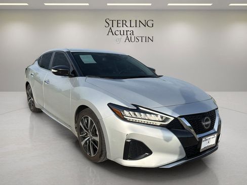 Used 2023 Nissan Maxima SV w/ Floor Mat Group FWD image 3