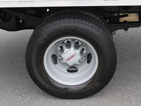Used 2025 GMC Sierra 3500 Pro w/ Convenience Package AWD/4WD image 35