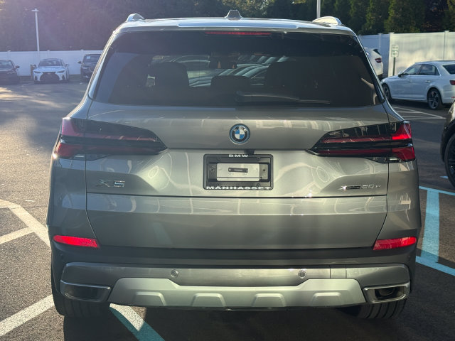 Certified 2024 BMW X5 xDrive50e w/ Premium Package AWD/4WD image 6