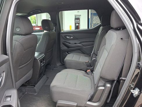 Certified 2023 Chevrolet Traverse LT AWD/4WD image 20