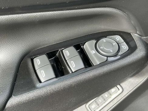 Used 2022 Chevrolet Equinox Premier AWD/4WD image 13