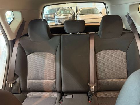 Used 2025 Kia Soul LX w/ LX Technology Package FWD image 36