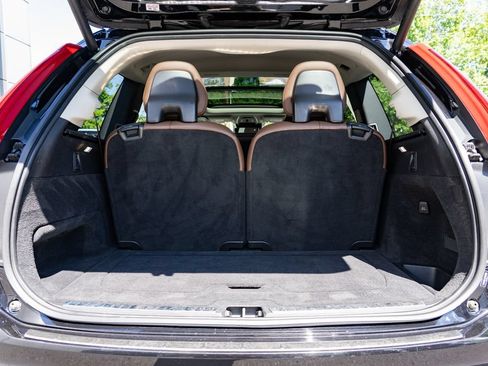 Used 2019 Volvo XC90 T6 Inscription w/ Protection Package Premier AWD/4WD image 8