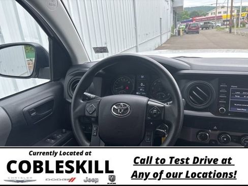 Used 2022 Toyota Tacoma 4x4 Access Cab image 18