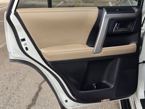 Used 2014 Toyota 4Runner Limited RWD image 16
