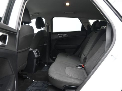 Used 2025 Kia Sportage LX AWD/4WD image 27