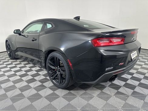 Used 2017 Chevrolet Camaro LT image 5