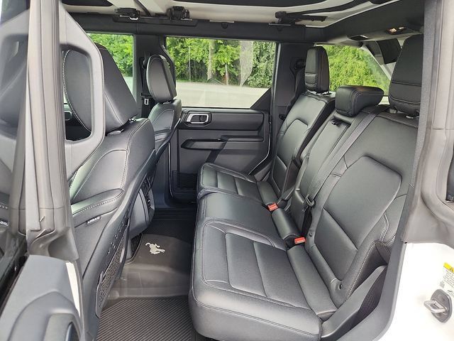 Used 2025 Ford Bronco Badlands AWD/4WD image 10