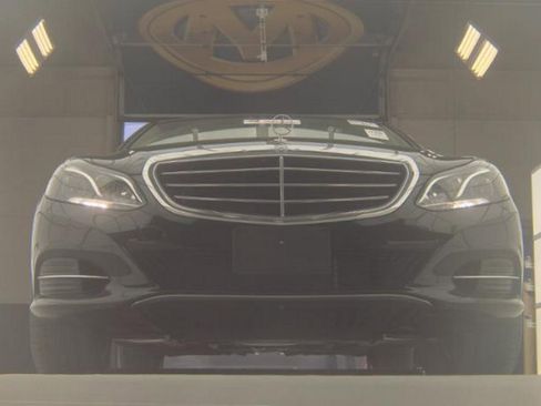 Used 2015 Mercedes-Benz E 350 4MATIC Sedan w/ Premium 1 Package image 3