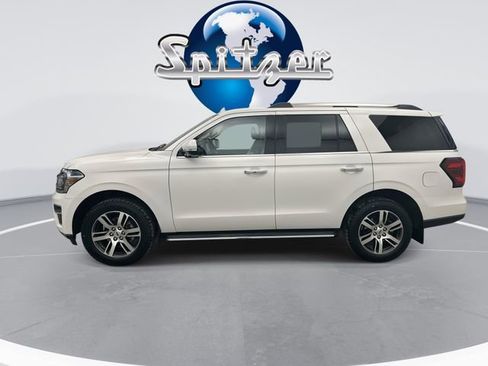 Used 2023 Ford Expedition Limited image 7