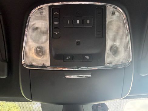 Used 2012 Dodge Charger R/T RWD image 45