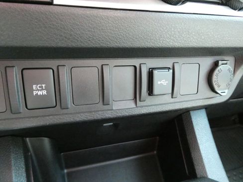 Used 2023 Toyota Tacoma SR AWD/4WD image 15