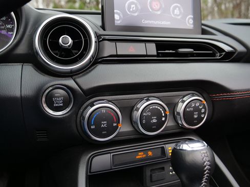 Used 2022 MAZDA MX-5 Miata Grand Touring image 14