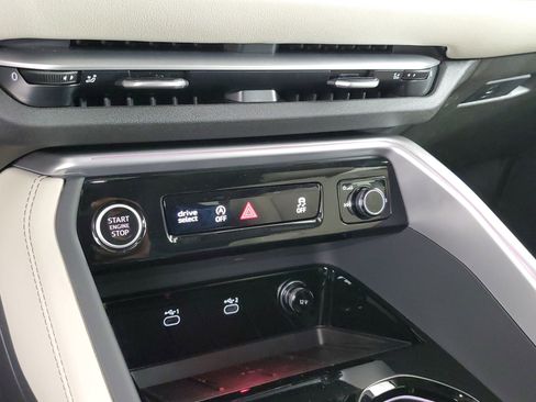 New 2026 Audi Q5 Premium image 40