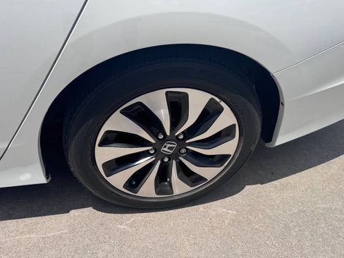 Used 2014 Honda Accord Touring image 10