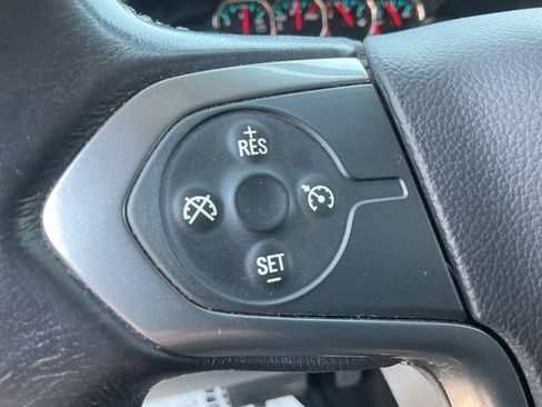 Used 2018 Chevrolet Silverado 1500 LT w/ LT Eassist Package AWD/4WD image 19