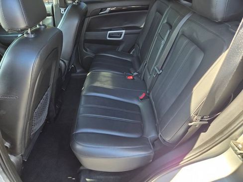 Used 2013 Chevrolet Captiva Sport LT w/ Convenience Package FWD image 12