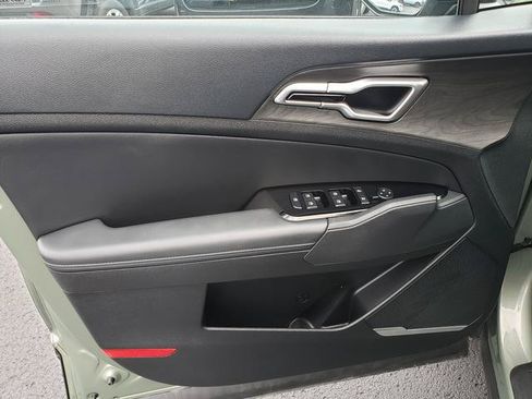 Certified 2025 Kia Sportage X-Line AWD/4WD image 12