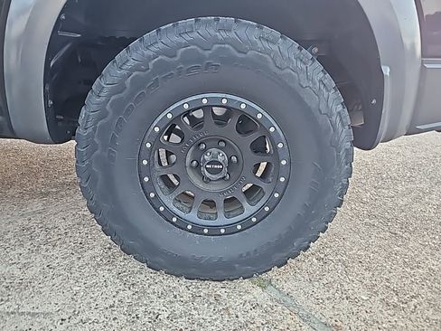 Used 2017 Ford F150 Raptor w/ Equipment Group 802A Luxury AWD/4WD image 13