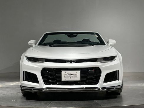 Used 2023 Chevrolet Camaro ZL1 RWD image 2