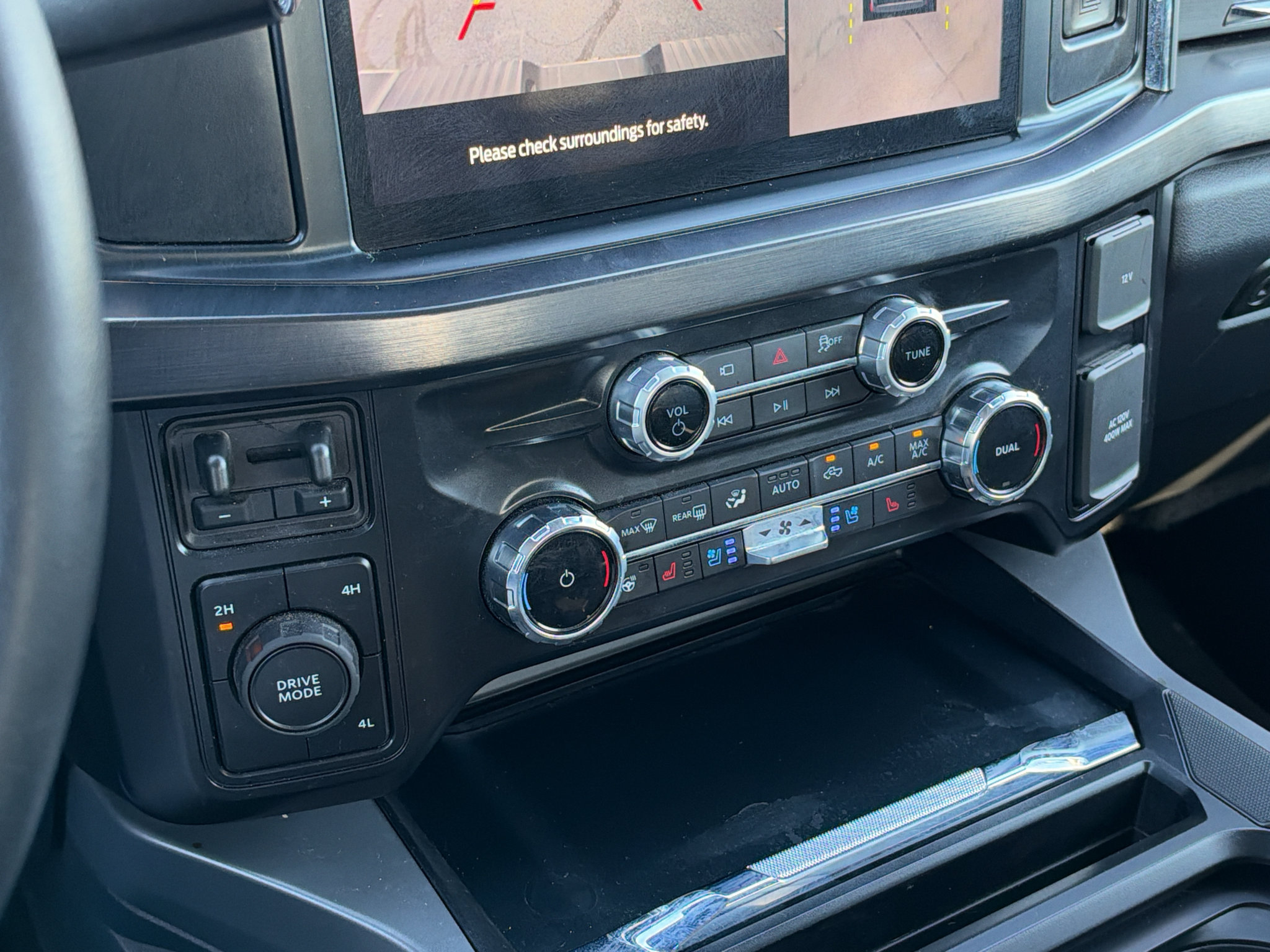 Used 2026 Ford F250 Lariat AWD/4WD image 21