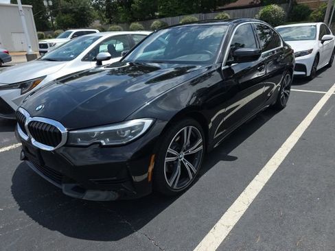 Used 2021 BMW 330i Sedan w/ Convenience Package RWD image 3
