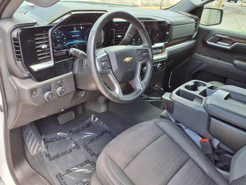 Used 2023 Chevrolet Silverado 1500 LT w/ Protection Package image 17