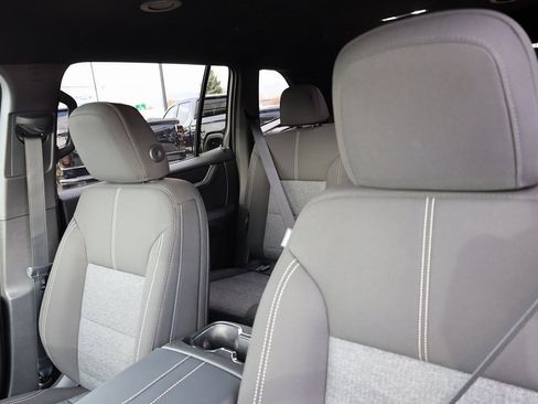 New 2026 GMC Acadia Elevation image 17