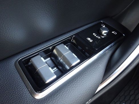 New 2024 Jaguar XF R-Dynamic SE image 27