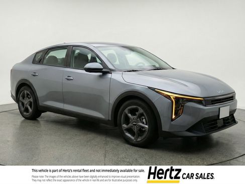 Used 2025 Kia K4 FWD image 1