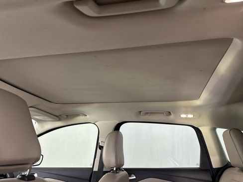 Used 2019 Ford Escape Titanium image 24