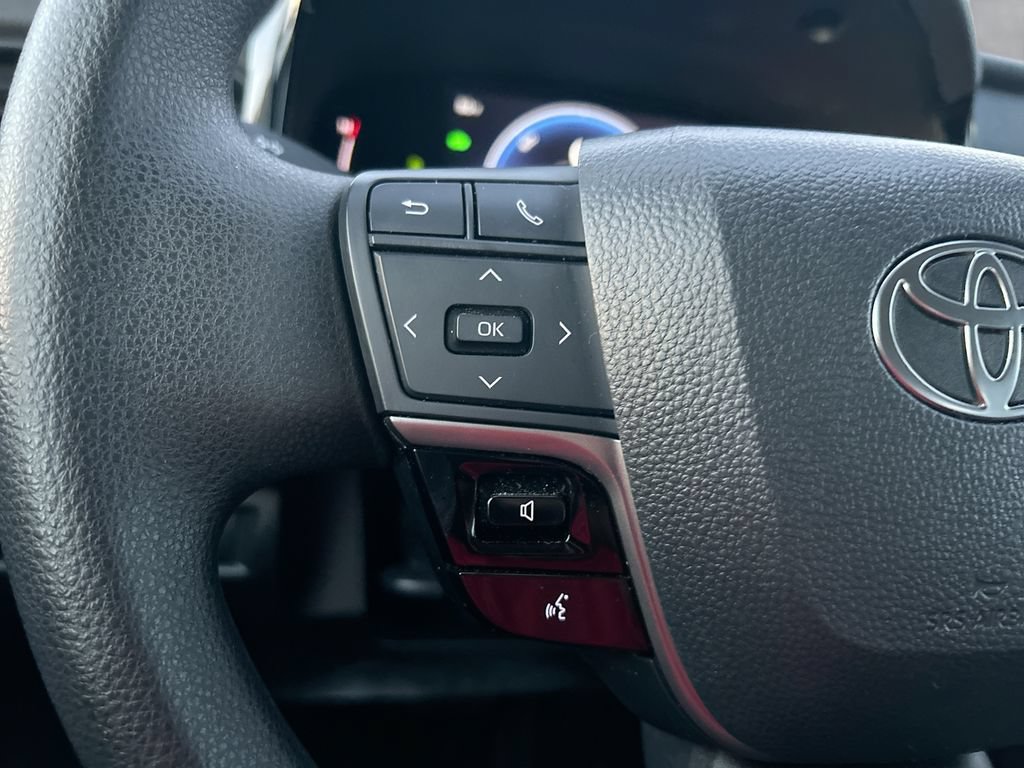 Certified 2025 Toyota Camry LE w/ Convenience Package FWD image 16