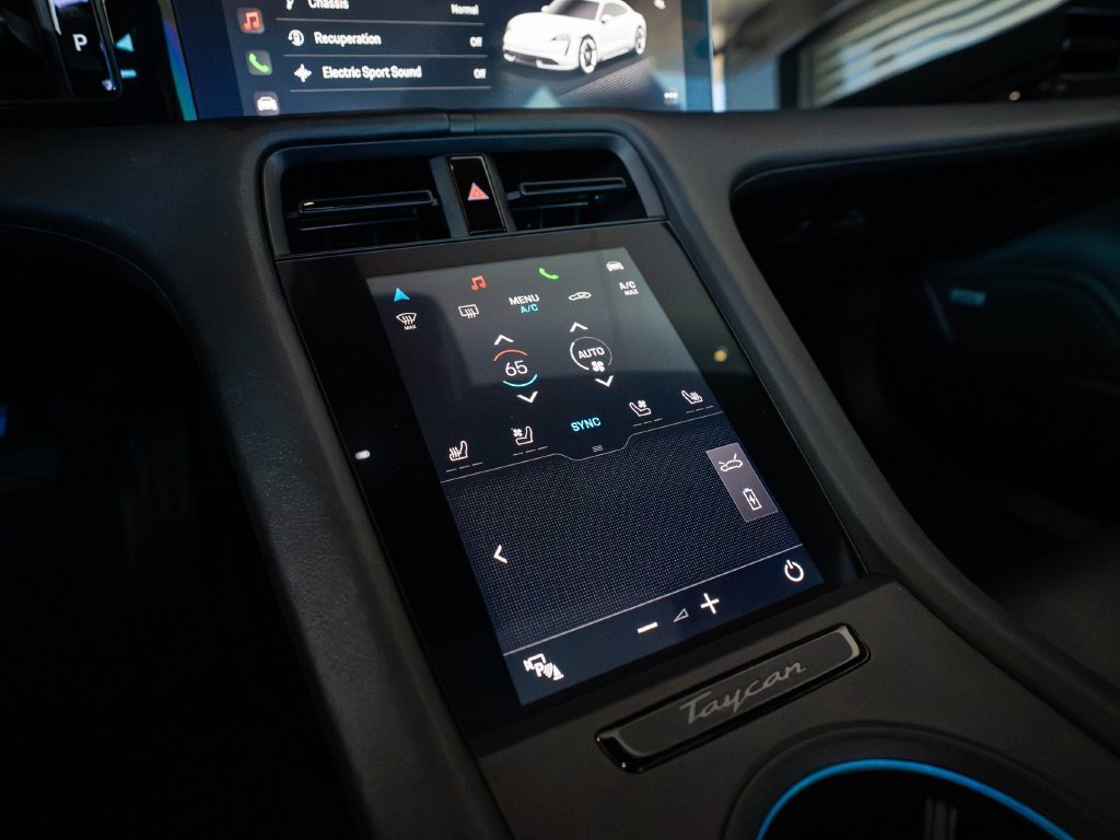 Certified 2022 Porsche Taycan RWD image 19