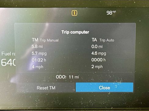 New 2025 Volvo XC90 B6 Plus w/ Protection Package Premier image 12
