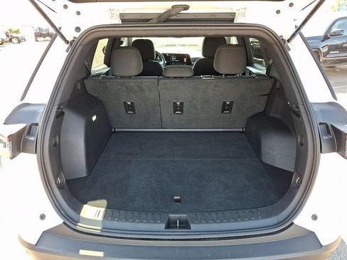 Used 2025 Chevrolet Equinox LT FWD image 20