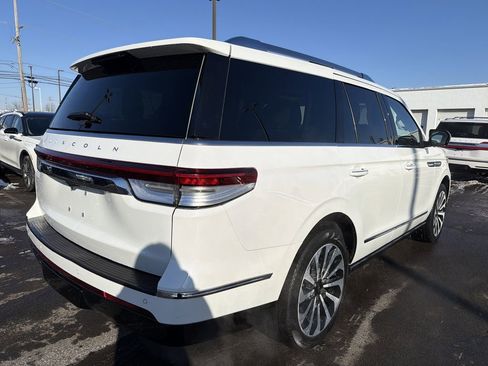Certified 2024 Lincoln Navigator Reserve image 5