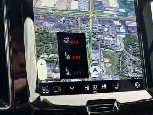 Certified 2023 Volvo XC60 B6 Ultimate w/ Climate Package image 22