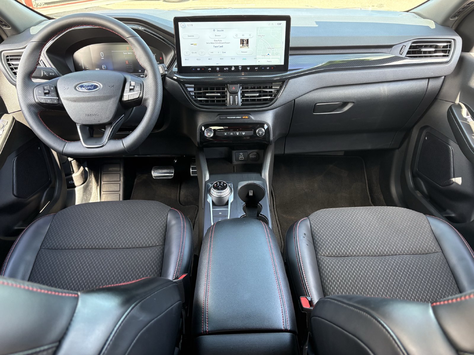 Used 2024 Ford Escape ST-Line w/ Tech Pack #1 FWD image 18