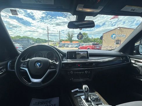 Used 2018 BMW X5 sDrive35i w/ M Sport Package RWD image 30