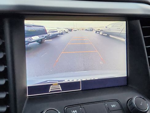 Used 2023 GMC Acadia SLE w/ LPO, Floor Liner Package image 28