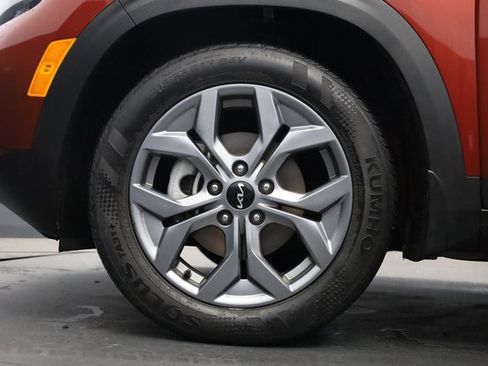 Used 2024 Kia Seltos S image 7