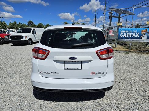 Used 2017 Ford C-MAX SE image 4