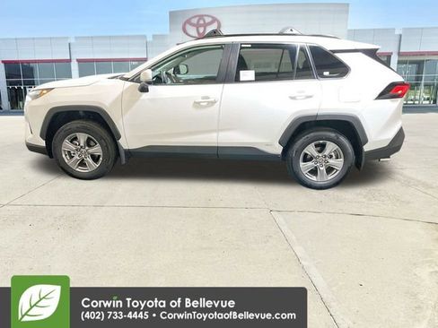 New 2025 Toyota RAV4 XLE image 5