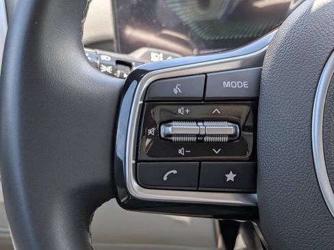 Used 2025 Kia Sorento EX w/ Panoramic Sunroof Package FWD image 25