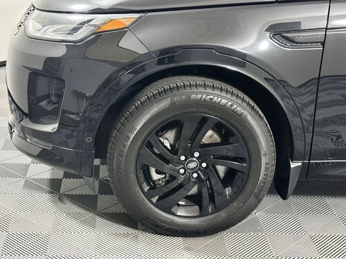 Used 2024 Land Rover Discovery Sport S image 9