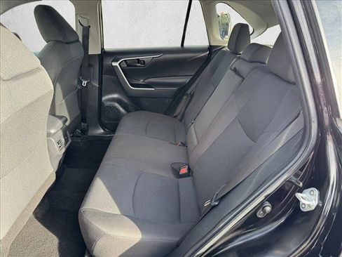 Used 2024 Toyota RAV4 LE AWD/4WD image 17