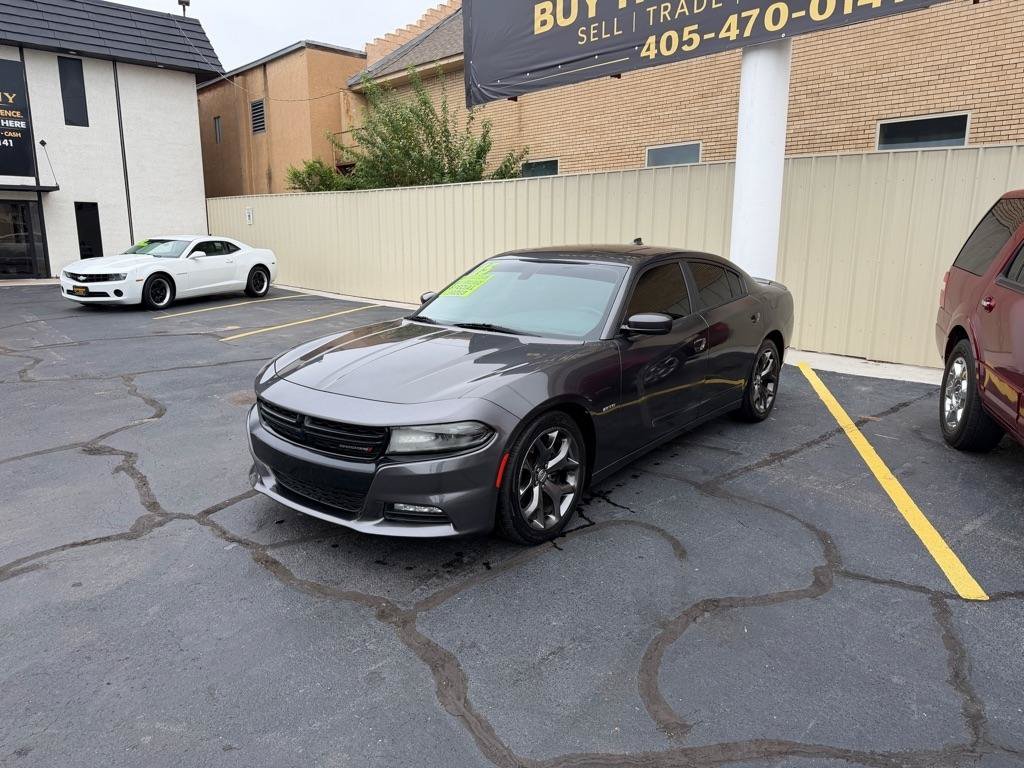 Used 2015 Dodge Charger R/T w/ Plus Group RWD image 3