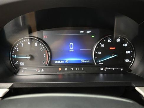 Certified 2024 Ford Explorer XLT RWD image 9